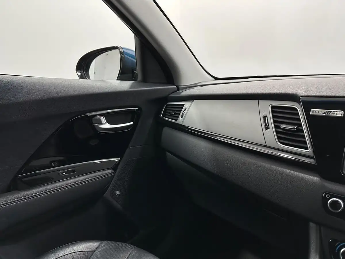 2017-kia-niro-16-gdi-4-big-24