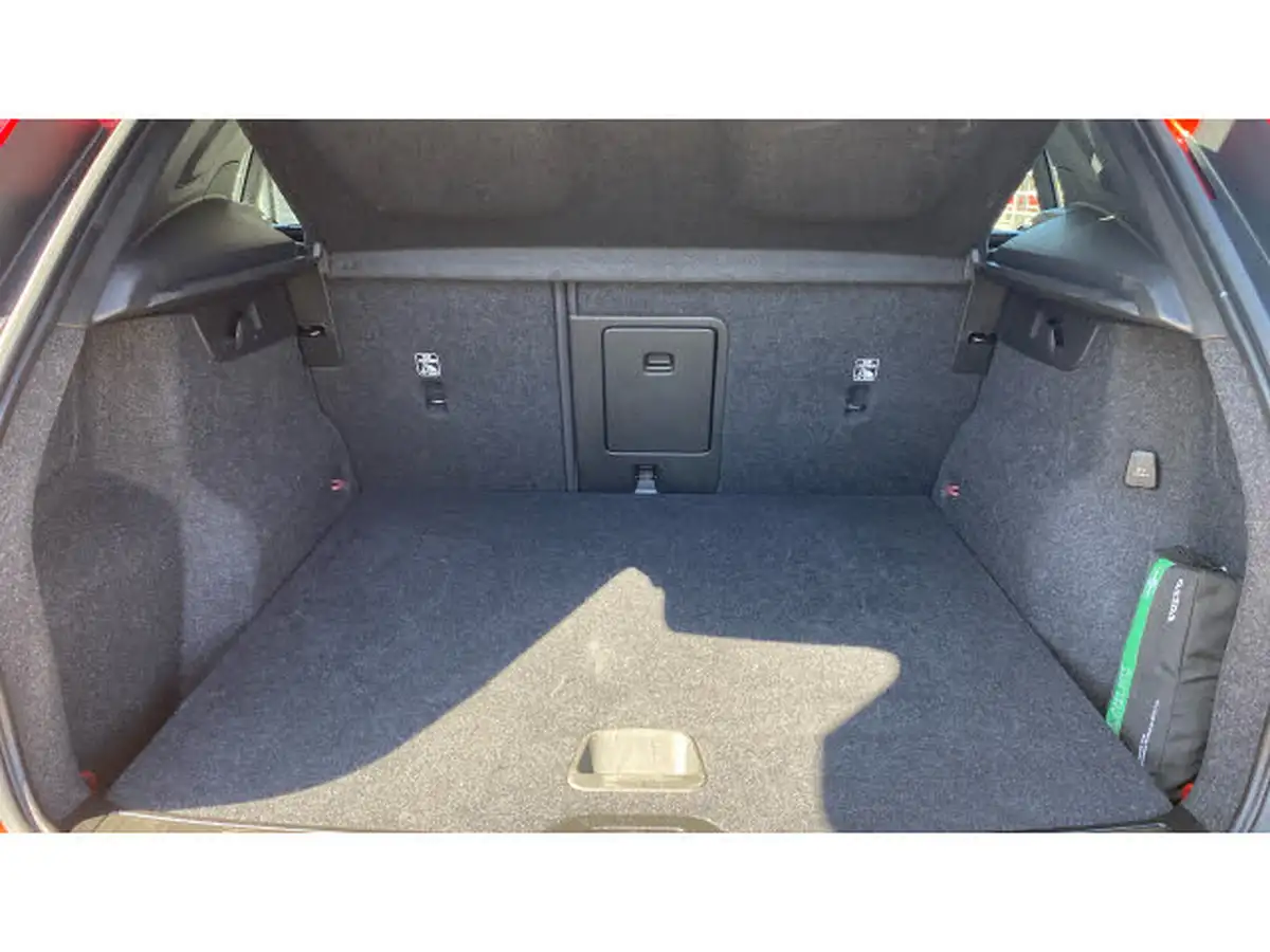 2022-volvo-xc40-15-t5-inscription-pro-big-16