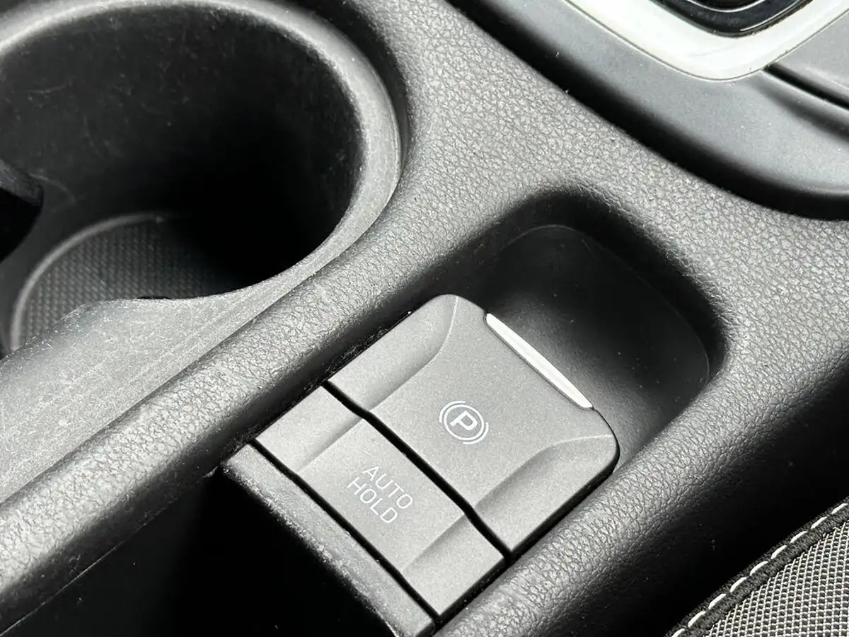 2020-hyundai-kona-16-gdi-premium-big-46