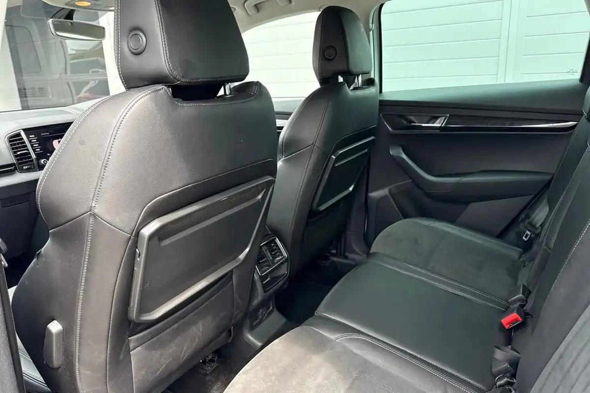 2020-skoda-karoq-15-tsi-se-l-big-32