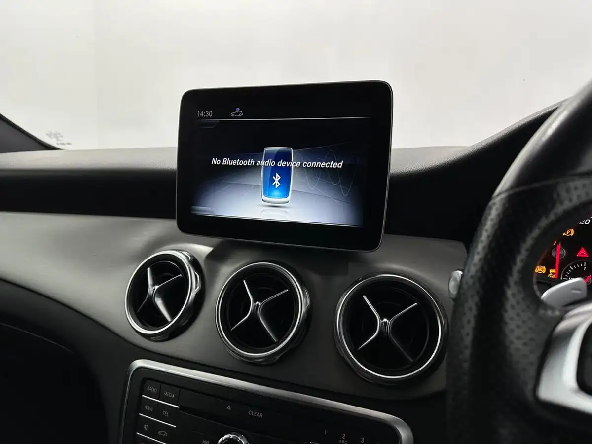 2018-mercedes-benz-gla-class-16-gla-200-amg-line-156ps-executive-7g-dct-big-24