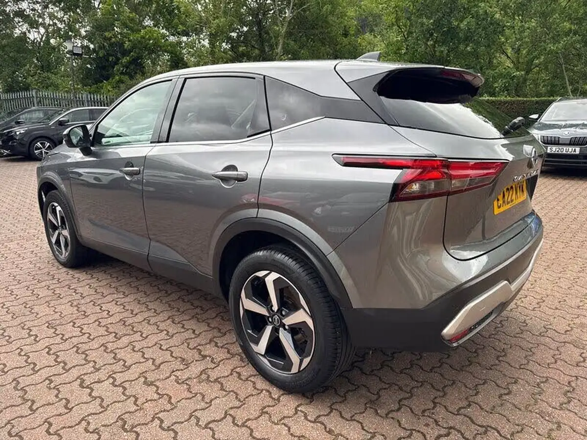 2022-nissan-qashqai-13-dig-t-n-connecta-140ps-big-3