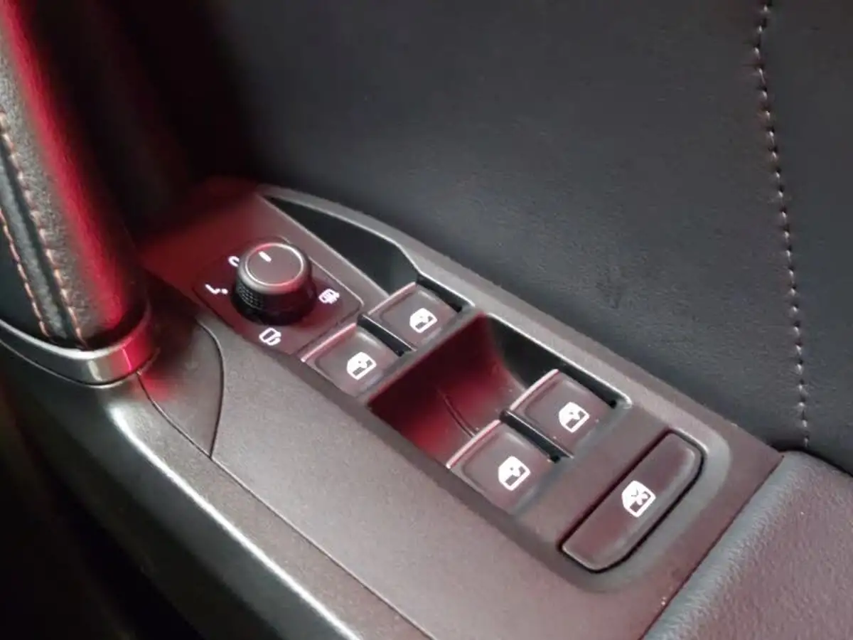 2022-cupra-formentor-20-tsi-vz1-big-18