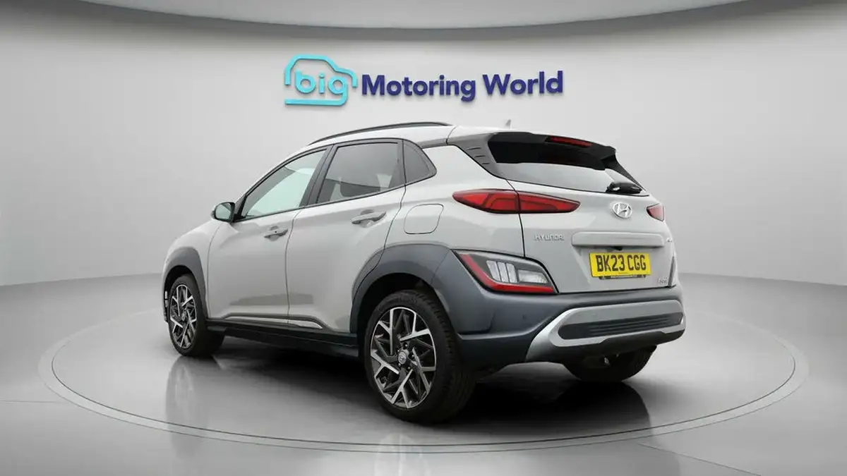 2023-hyundai-kona-16-gdi-premium-big-5