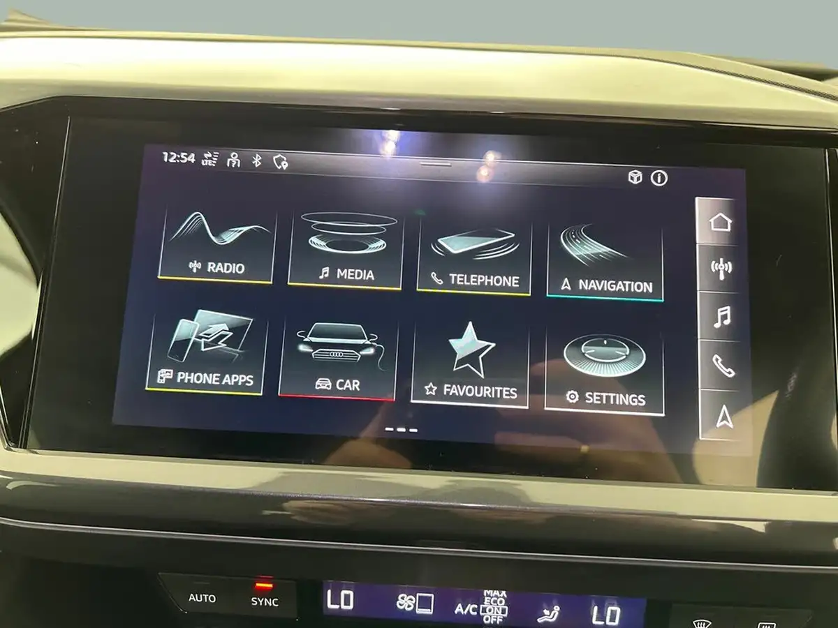 2021-audi-q4-e-tron-35e-s-line-station-wagon-big-1