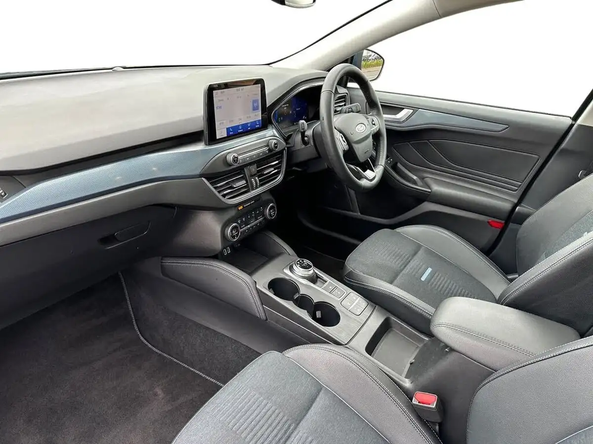 2022-ford-focus-big-10