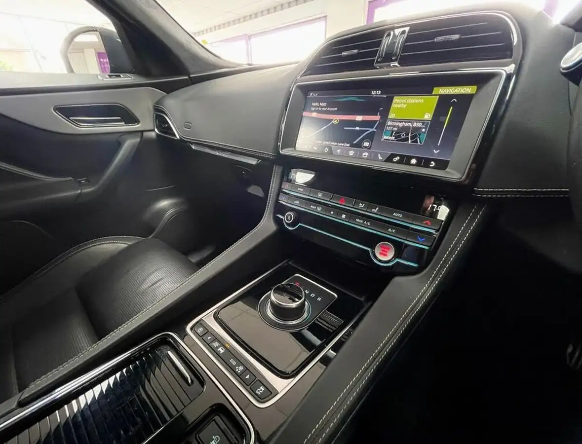 2019-jaguar-f-pace-20-i4d-r-sport-180ps-ss-auto-big-45