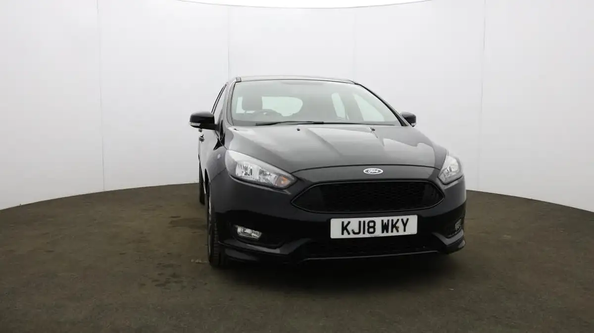 2018-ford-focus-10t-st-line-140ps-hatchback-big-44