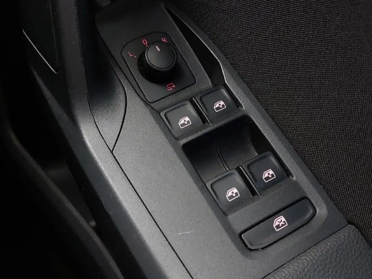2021-seat-arona-10-tsi-fr-110ps-big-17