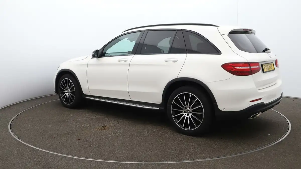 2019-mercedes-benz-glc-class-20-glc250-amg-line-premium-plusss-station-wagon-5d-big-37