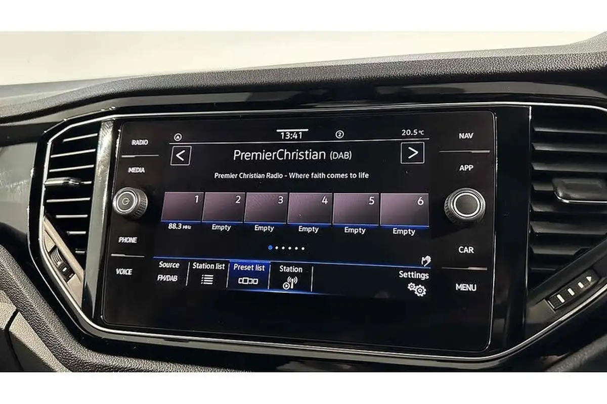 2021-volkswagen-t-roc-15-tsi-black-edition-big-36