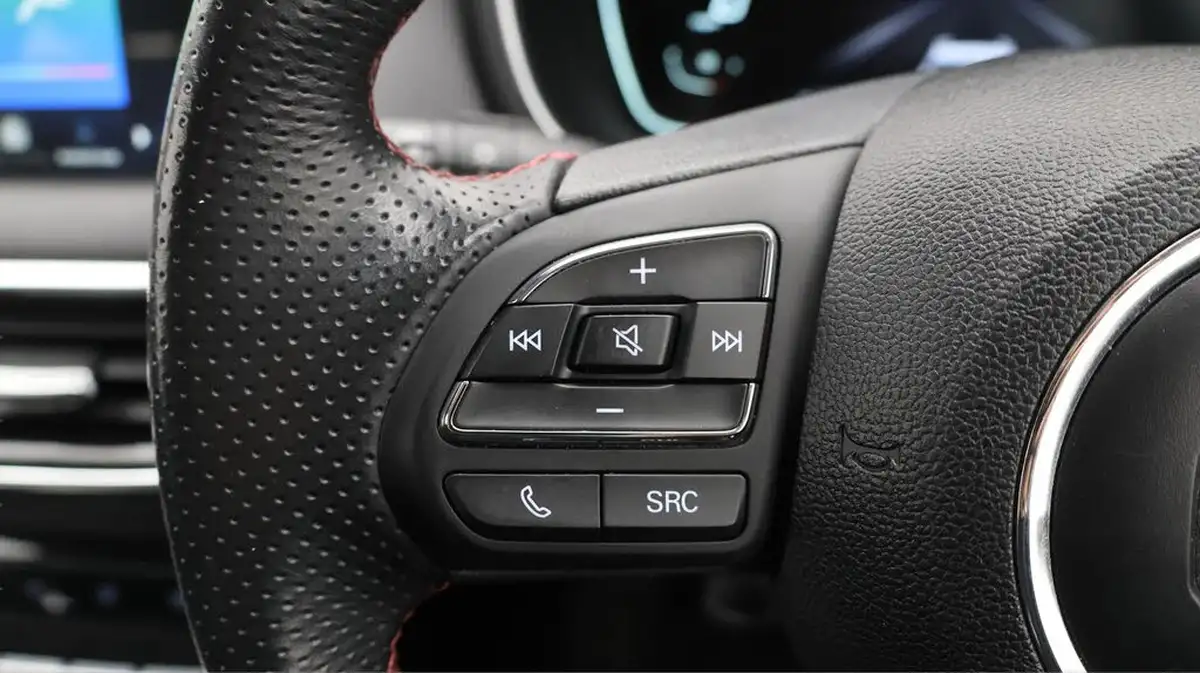 2022-mg-hs-15t-gdi-excite-162ps-dct-big-23