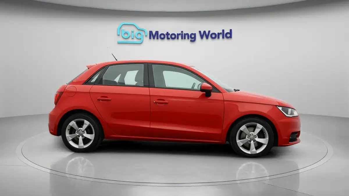 2017-audi-a1-16tdi-sport-nav-sportback-5d-big-8