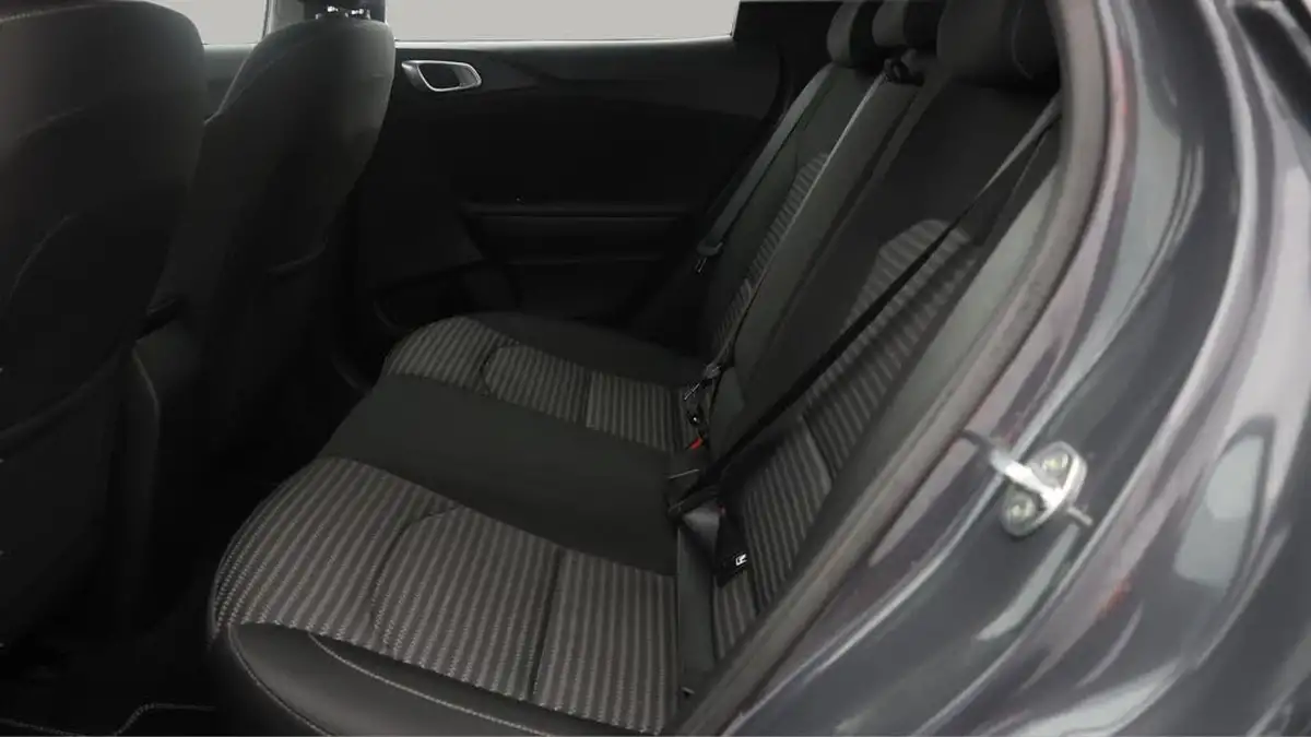 2022-kia-xceed-10-t-gdi-2-big-16