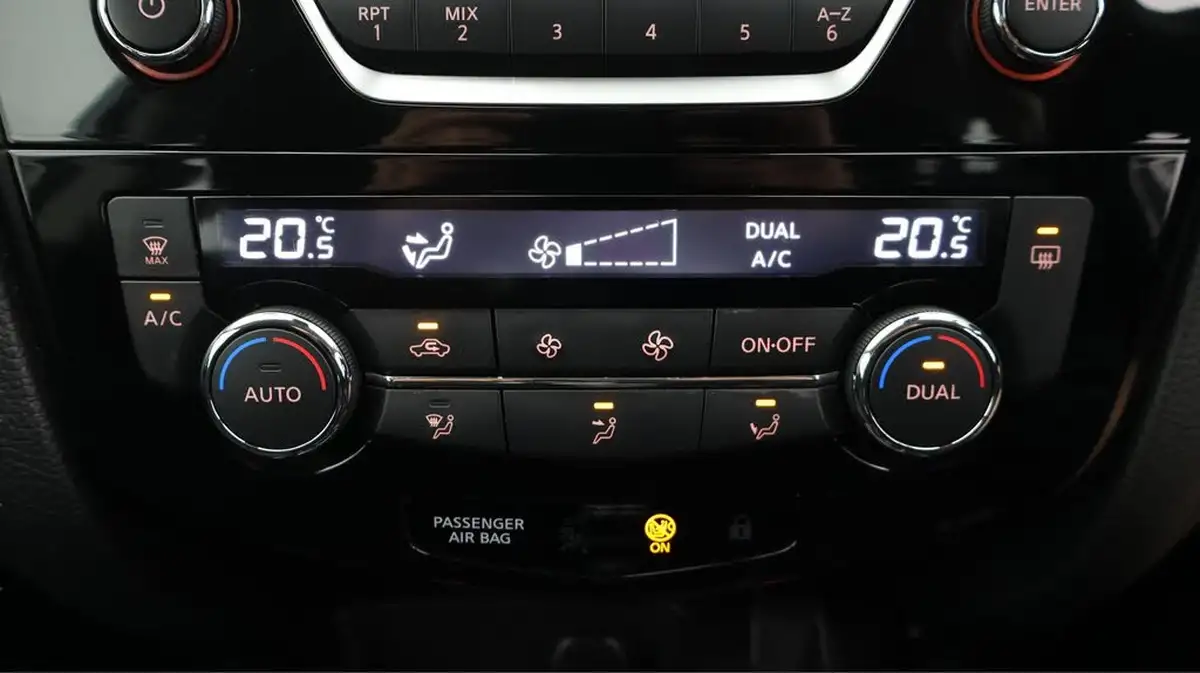 2018-nissan-qashqai-12-dig-t-acenta-big-12