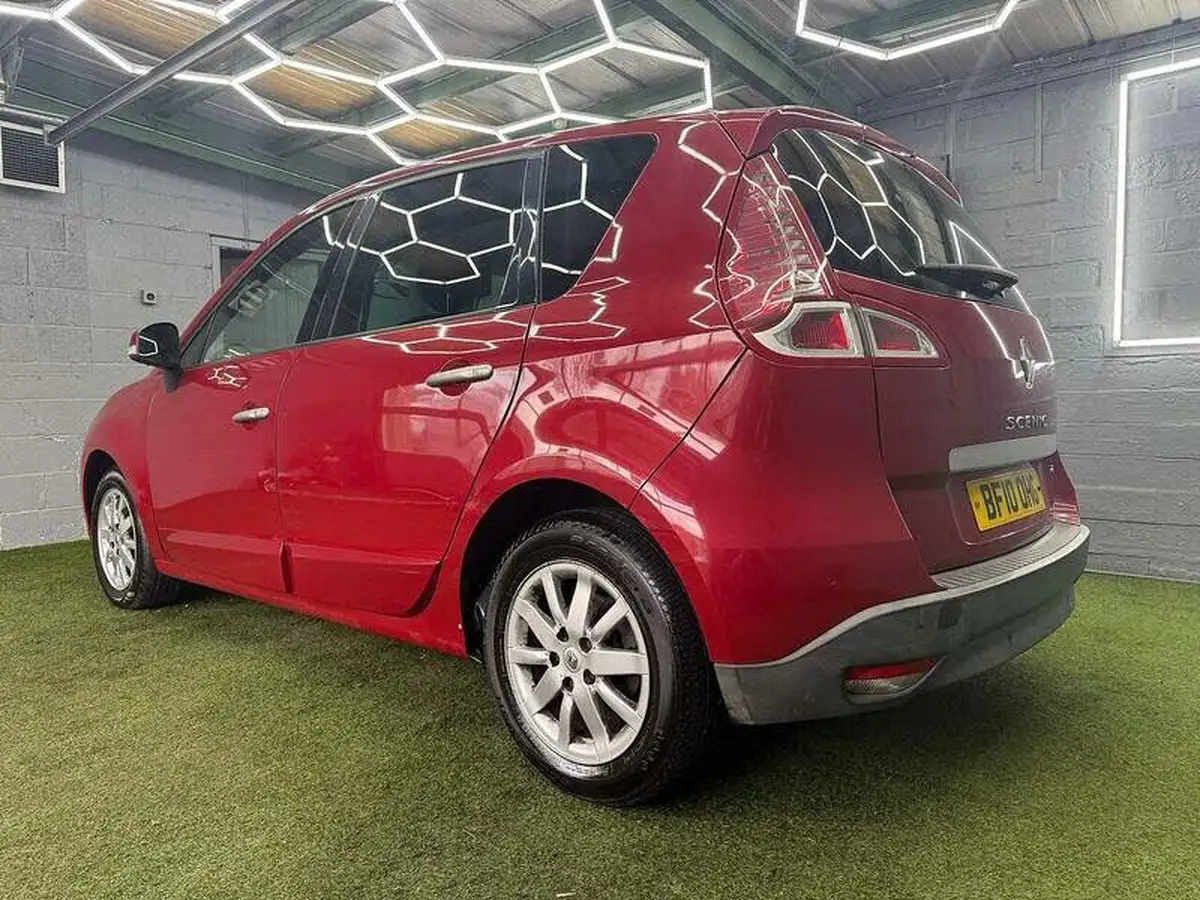 2010-renault-scenic-15td-privilege-tom-tom-big-17