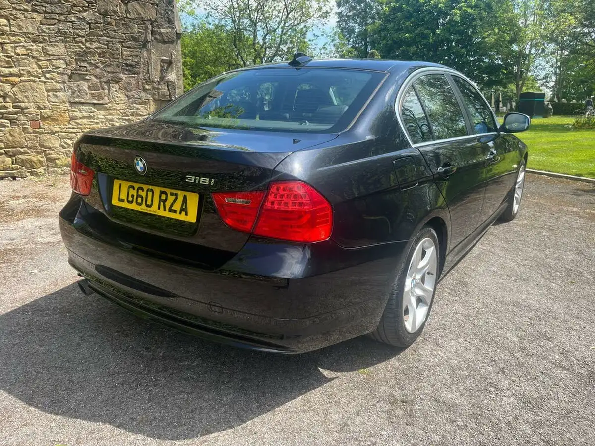 2010-bmw-3-series-20-318i-exclusive-edition-saloon-4d-auto-big-62