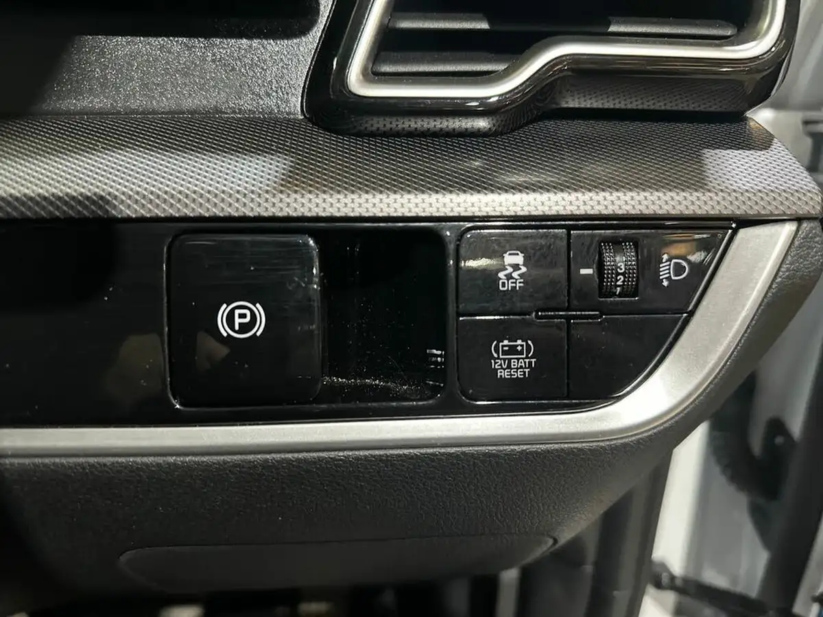 2023-kia-sportage-16-t-gdi-3-226bhp-hev-auto-big-42