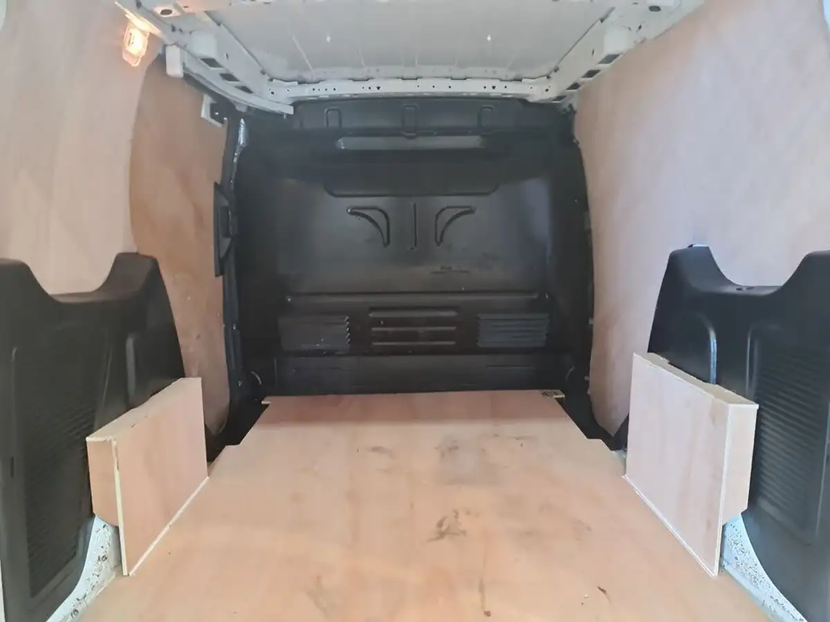 2022-ford-transit-connect-big-19
