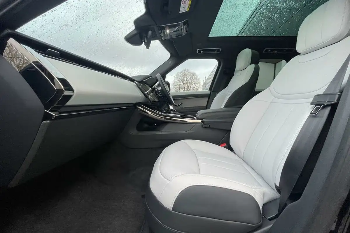 2024-land-rover-range-rover-sport-30-d300-dynamic-se-big-9