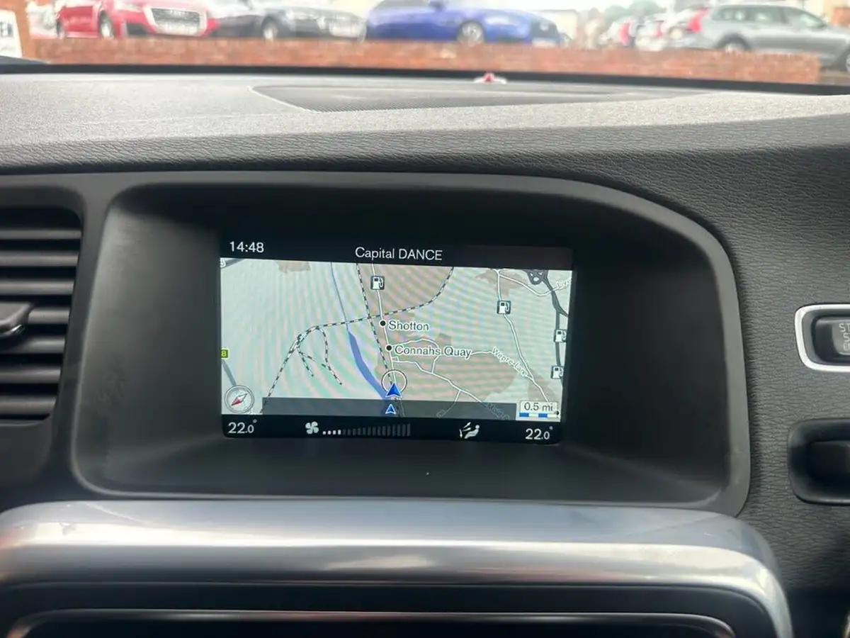 2016-volvo-v60-20td-d2-se-nav-big-10