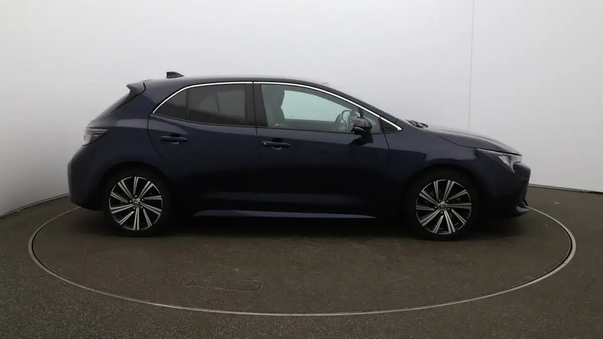 2022-toyota-corolla-20-vvt-i-design-181bhp-spare-wheel-hatchback-big-41