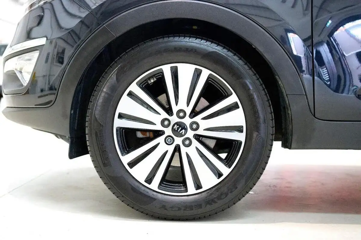 2014-kia-sportage-17-crdi-3-sat-nav-big-28
