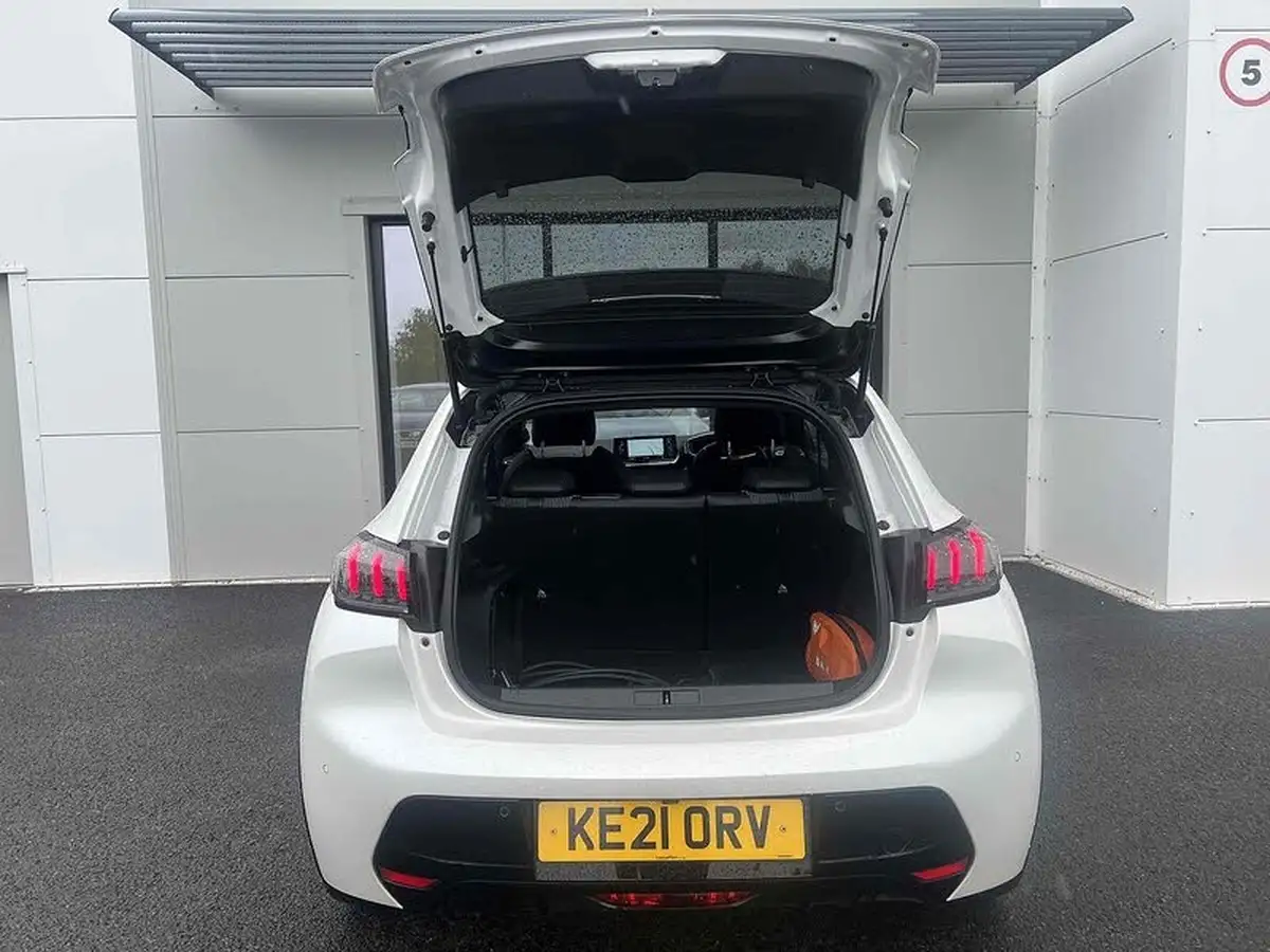 2021-peugeot-208-e-gt-50kwh-big-20