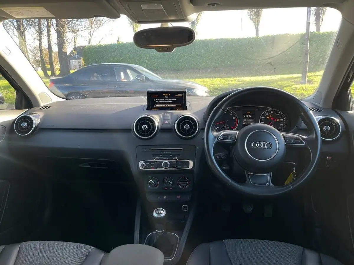 2015-audi-a1-14-sport-125ps-ss-hatchback-3d-1395cc-big-8