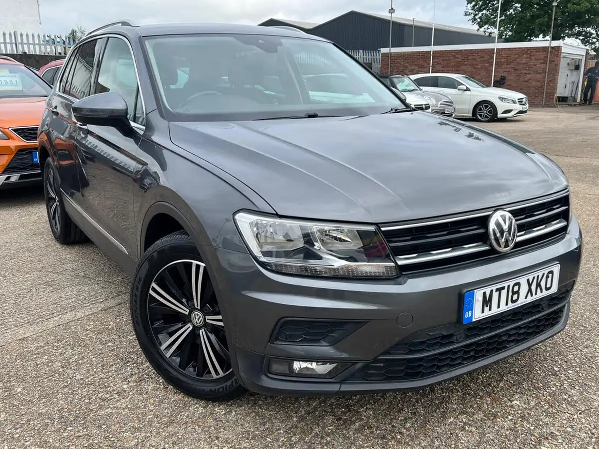 2018-volkswagen-tiguan-14-tsi-se-navigation-125ps-ss-big-0