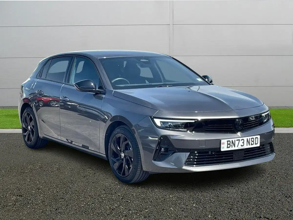 2023-vauxhall-astra-12-turbo-gs-hatchback-big-0