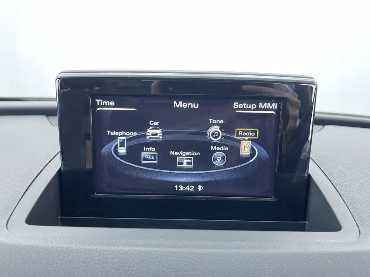 2014-audi-q3-20-quattro-se-169ps-s-tronic-big-39