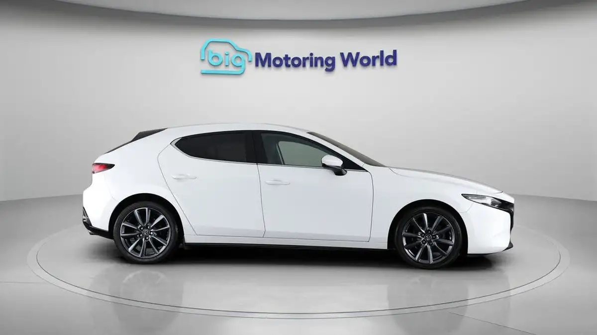 2021-mazda-mazda3-20-gt-sport-122ps-hatchback-5d-big-8