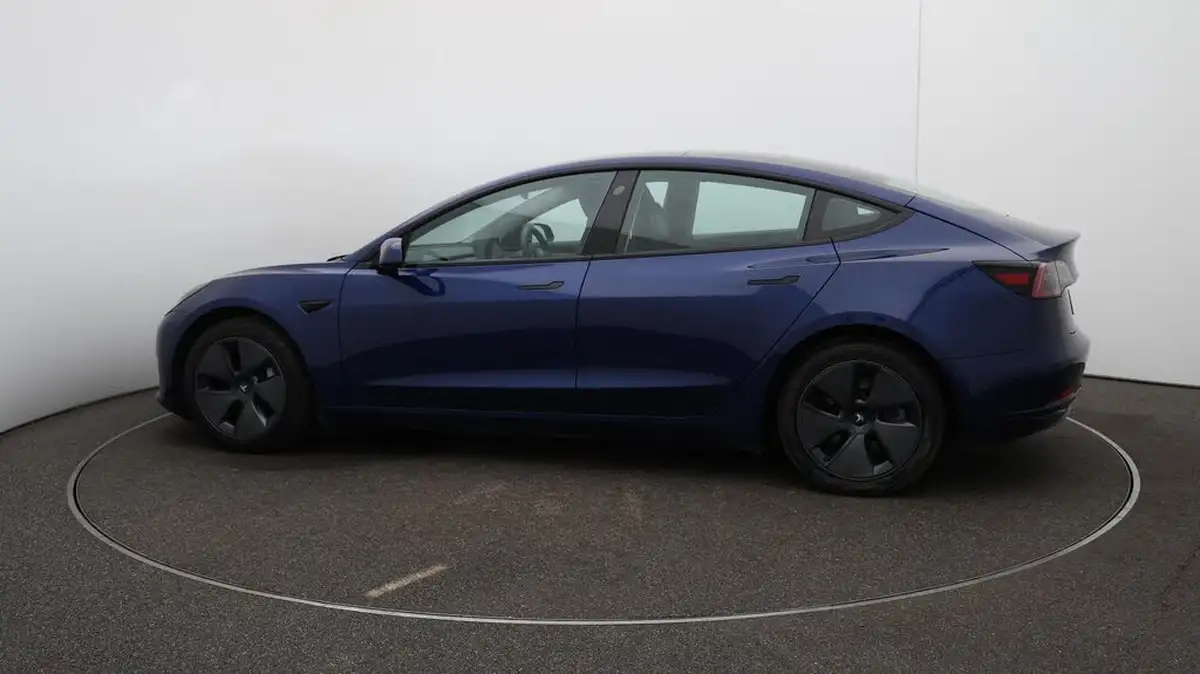 2021-tesla-model-3-e-long-range-awd-big-50