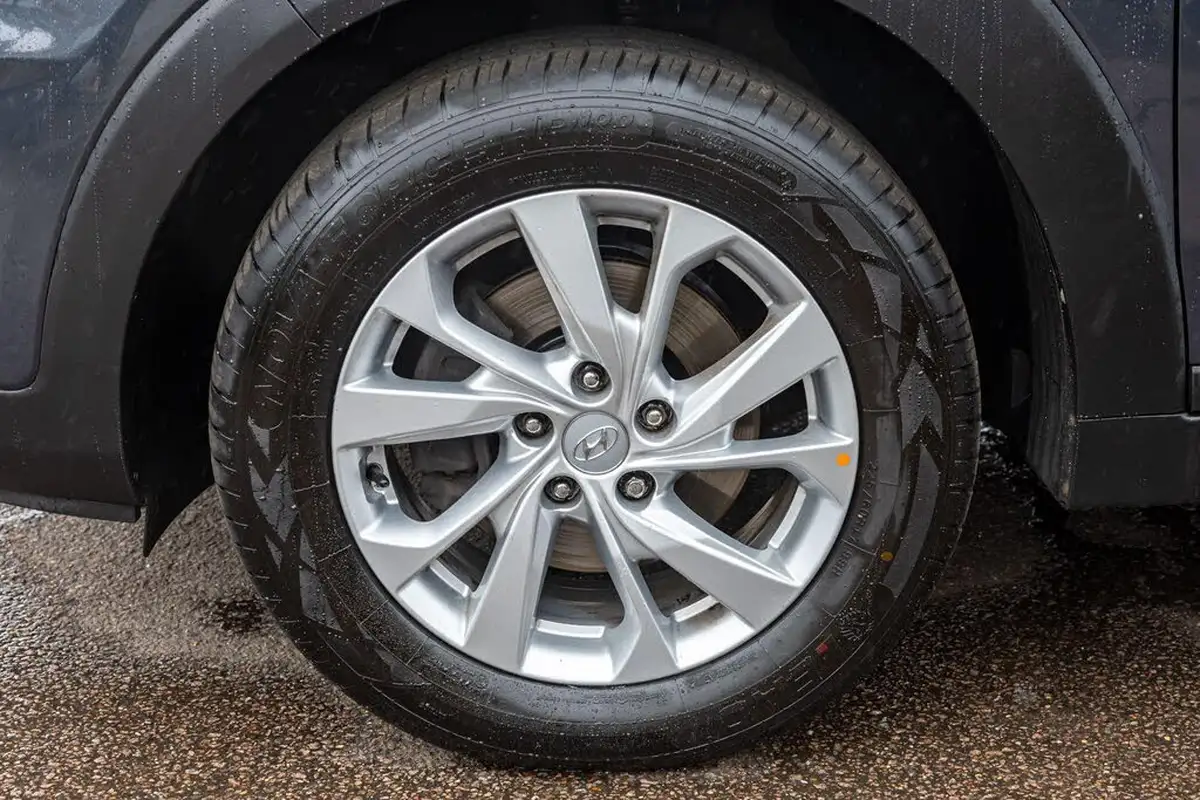 2021-hyundai-tucson-16crdi-se-nav-115ps-big-4