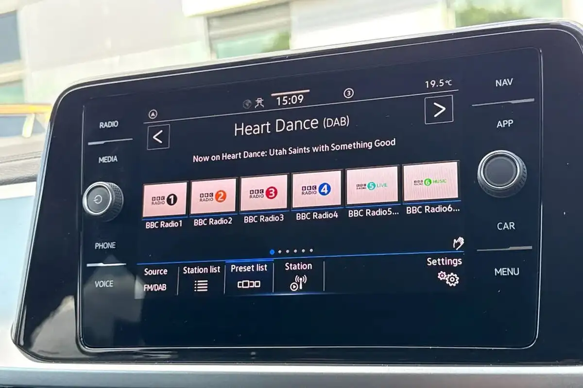 2024-volkswagen-t-roc-15-tsi-match-dsg-big-28