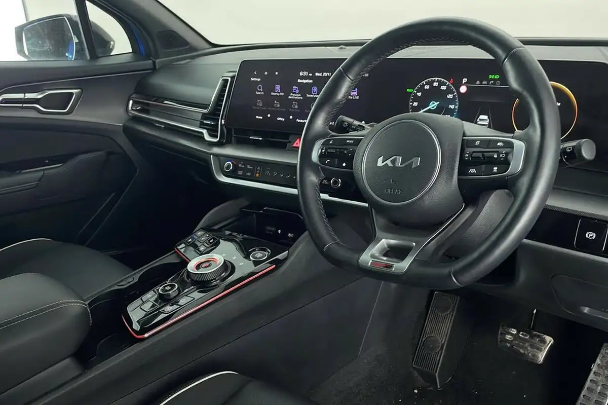 2023-kia-sportage-16-t-gdi-gt-line-226bhp-hev-auto-big-8