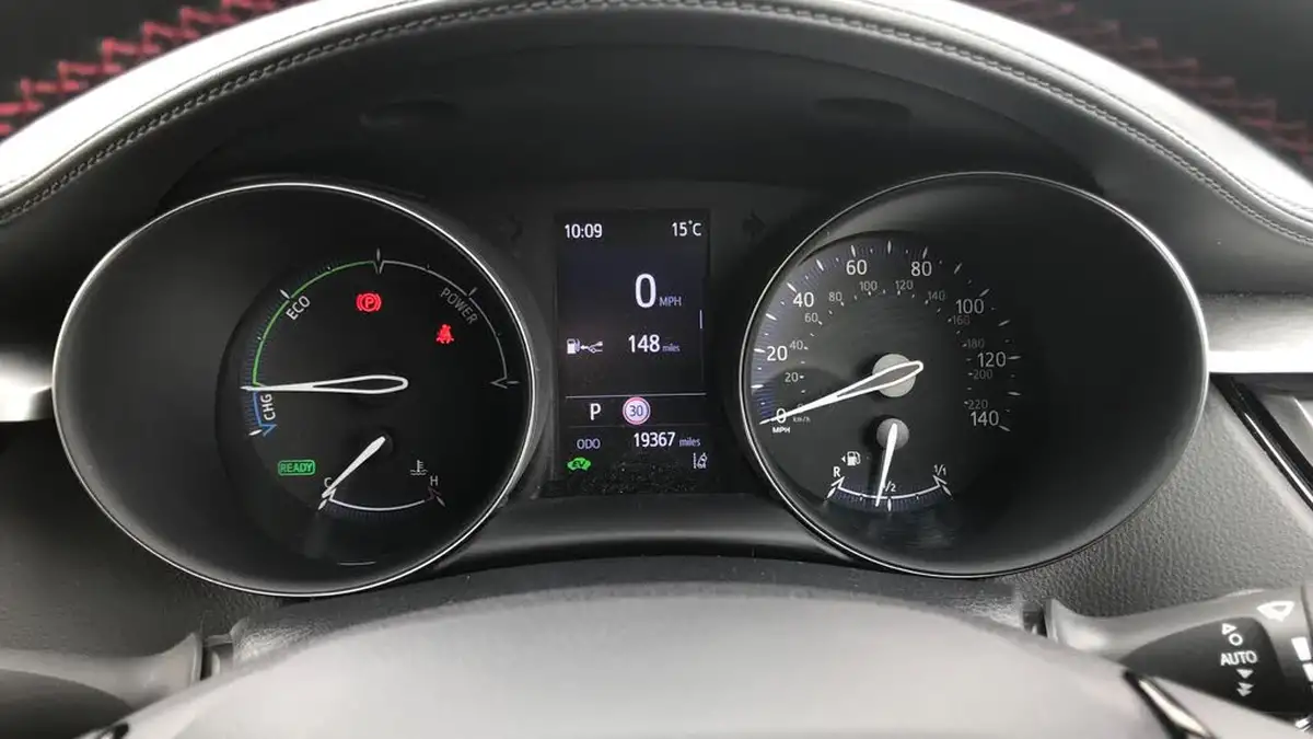 2022-toyota-c-hr-18-vvt-i-gr-sport-big-8