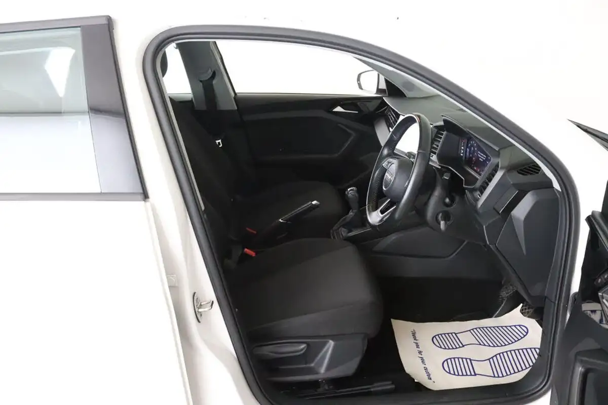 2020-audi-a1-10-25-tfsi-technik-big-15