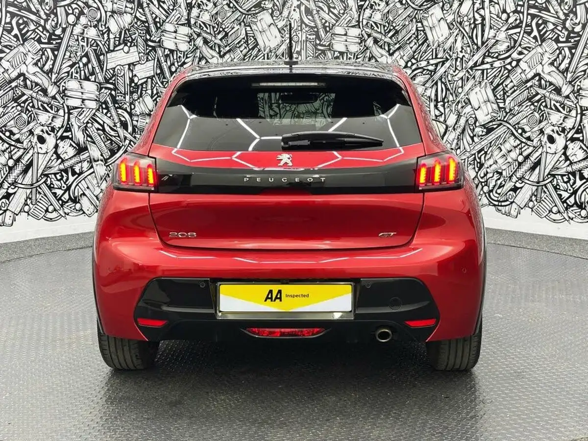 2022-peugeot-208-12-puretech-gt-100ps-big-9