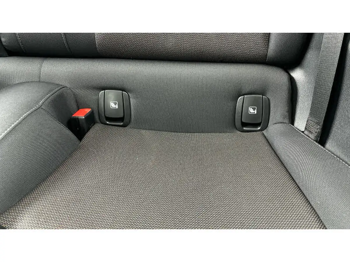 2023-mini-cooper-15-cooper-classic-premium-auto-hatchback-3d-auto-big-31