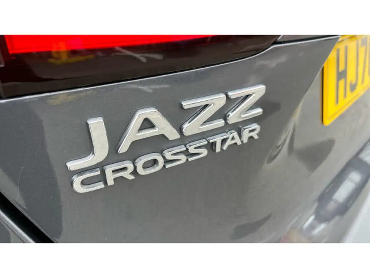 2020-honda-jazz-15-i-mmd-crosstar-ex-big-35