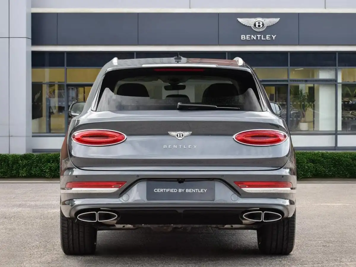 2025-bentley-bentayga-big-9