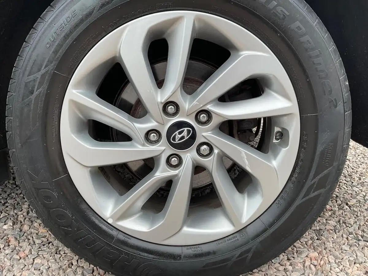 2017-hyundai-tucson-17crdi-blue-drive-se-nav-116ps-big-7