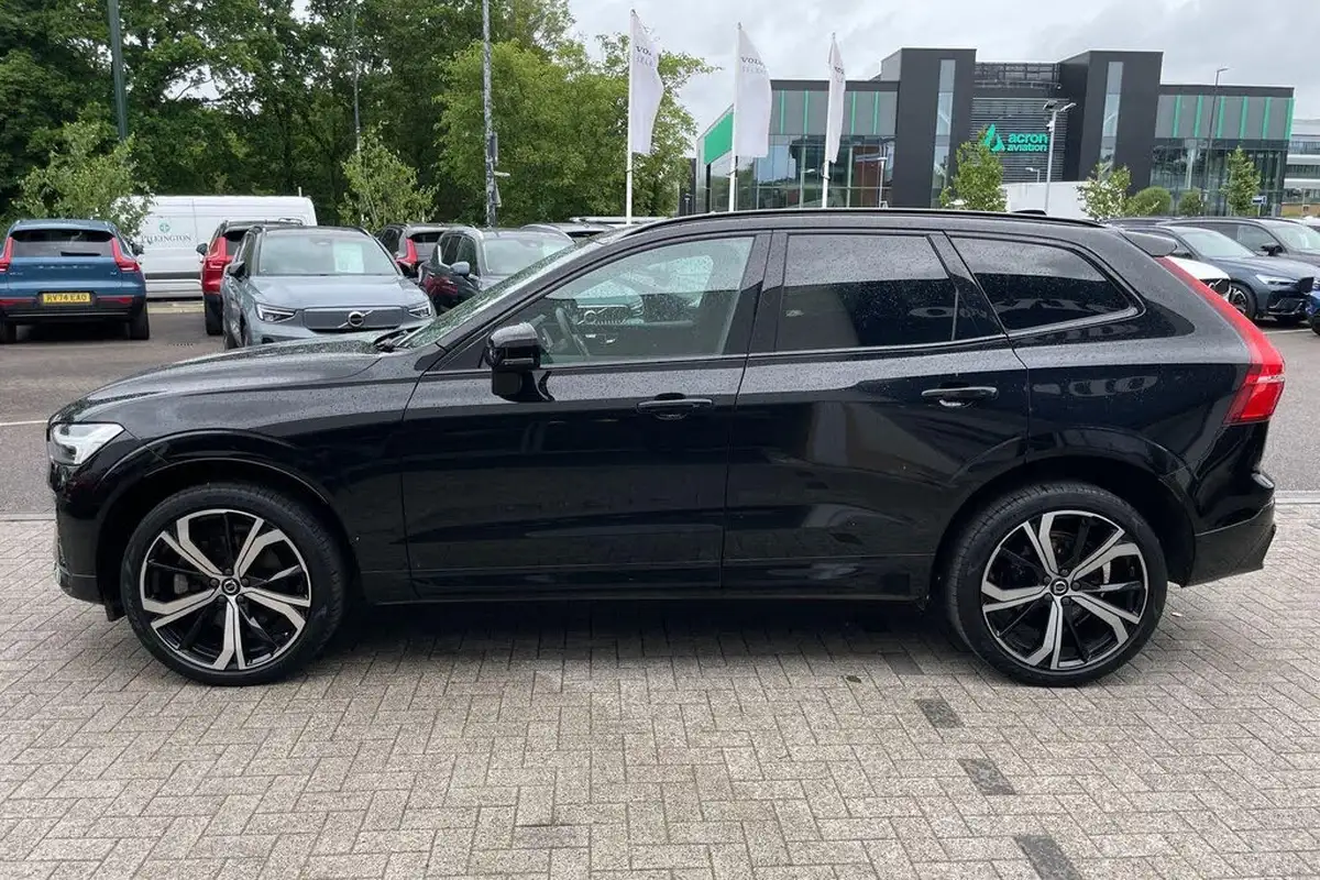 2021-volvo-xc60-20-b5-r-design-pro-awd-big-9