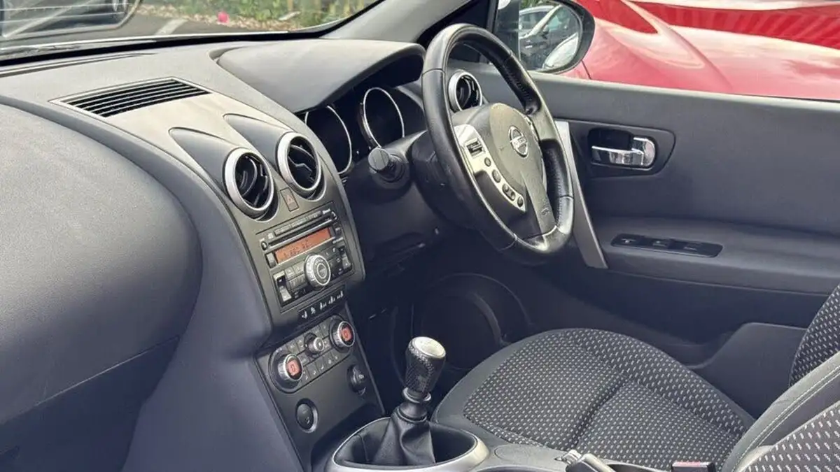 2009-nissan-qashqai-15td-acenta-big-24
