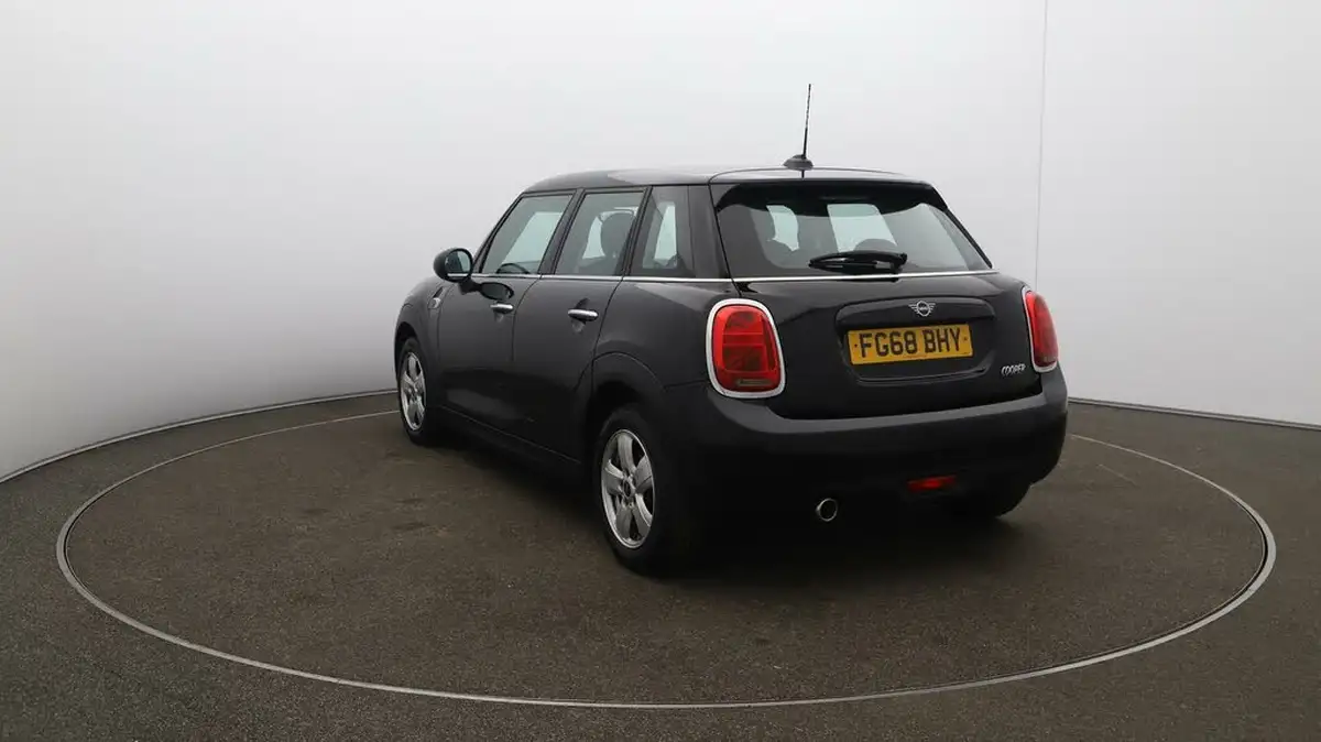 2018-mini-cooper-15-cooper-series-ii-ss-hatchback-5d-big-58