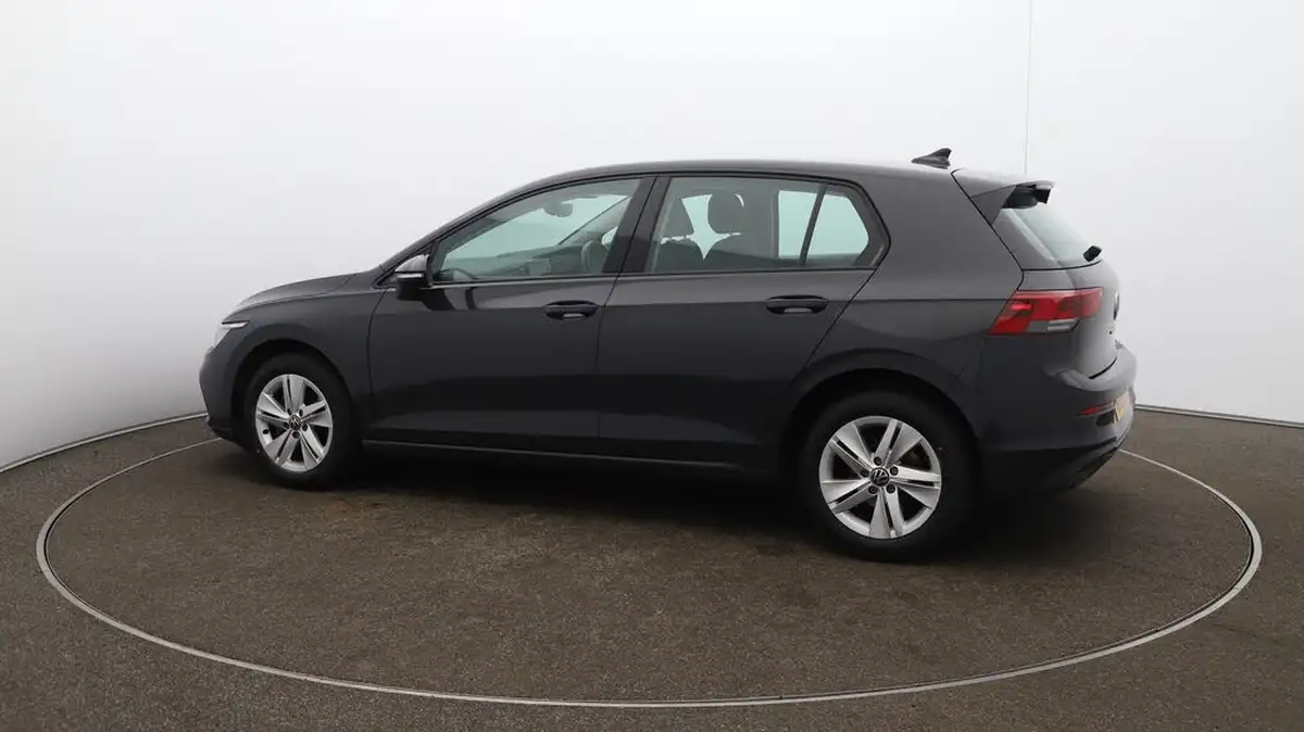 2022-volkswagen-golf-15-tsi-life-130ps-hatchback-big-46