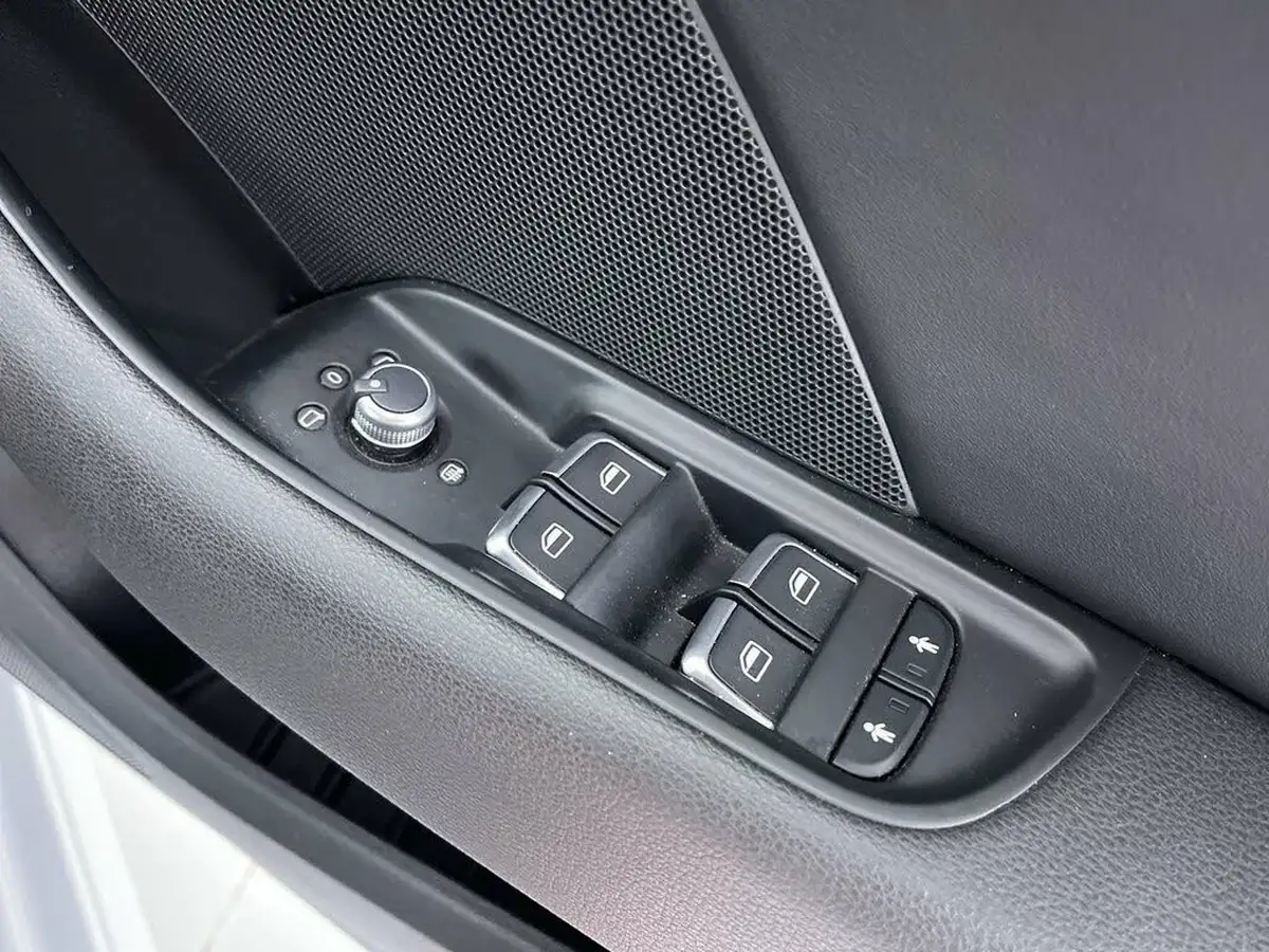 2014-audi-a3-20-tdi-s-line-150ps-sportback-5d-1968cc-big-48