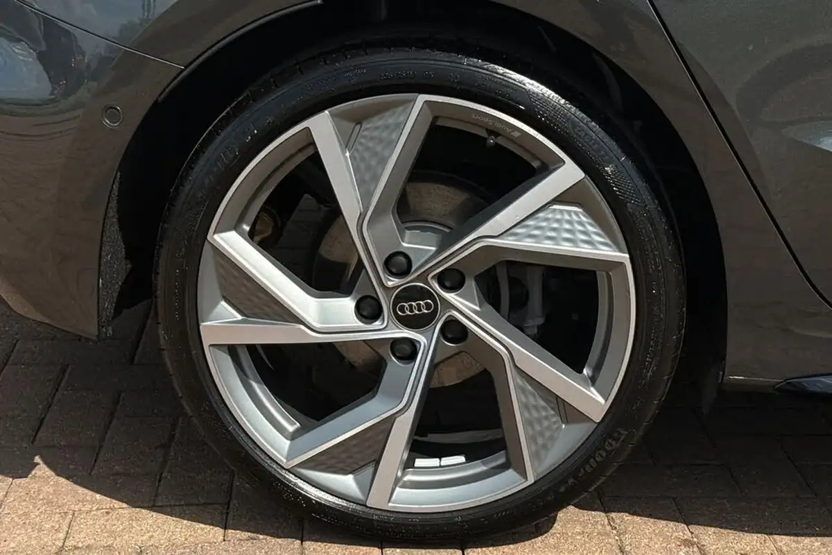 2024-audi-a3-15-35-tfsi-black-edition-sportback-5d-big-10